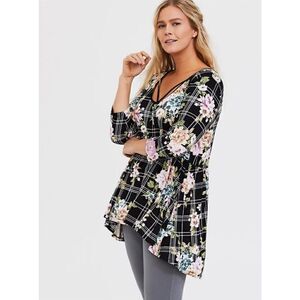 Torrid Floral Plaid Black Super Soft Crisscross Babydoll Top Plus Size 3V